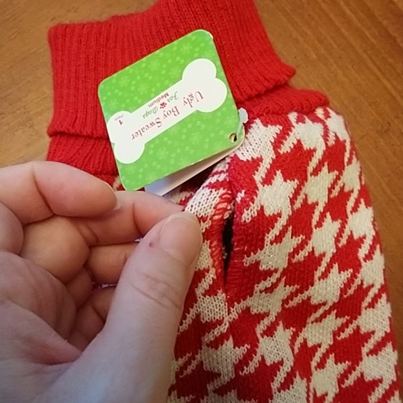 NWT Pet Sweater - red and white houndstooth - Picture 3 of 4